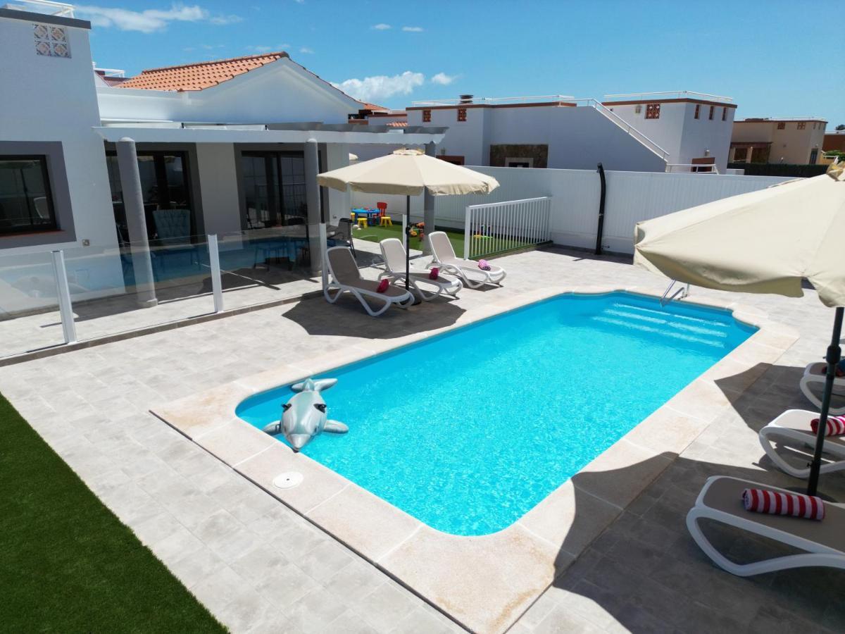 Ideal For Family Holidays, Near Beach And Golf- Casa James La Guirra Esterno foto
