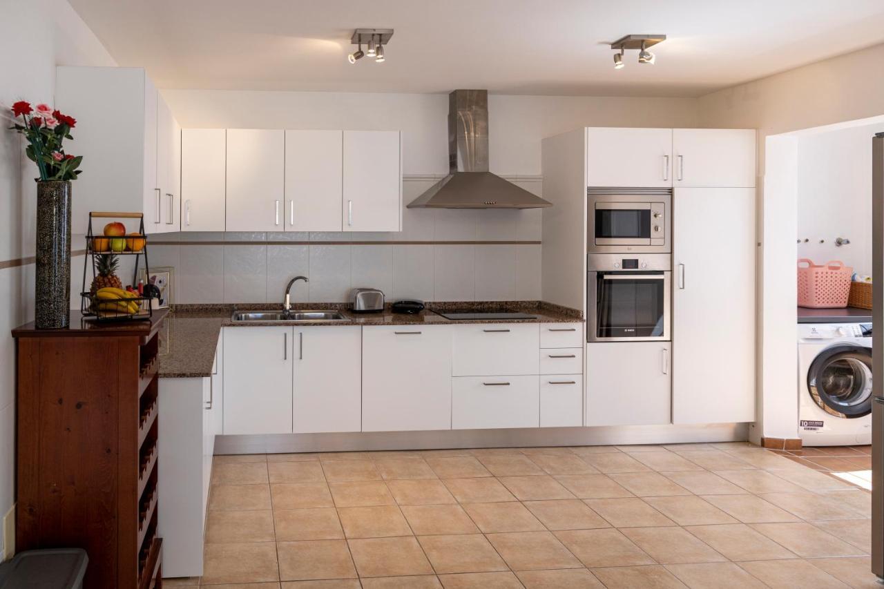 Ideal For Family Holidays, Near Beach And Golf- Casa James La Guirra Esterno foto