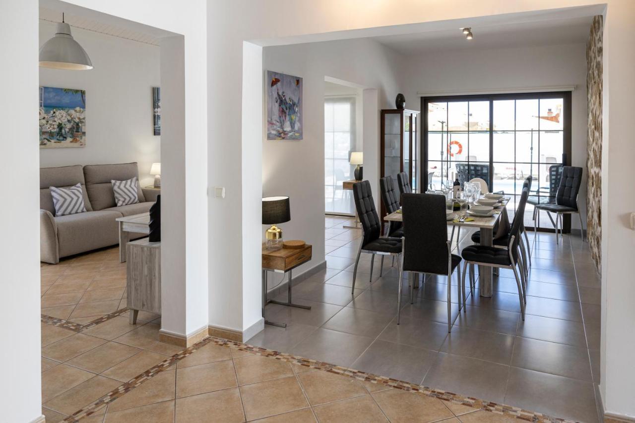 Ideal For Family Holidays, Near Beach And Golf- Casa James La Guirra Esterno foto