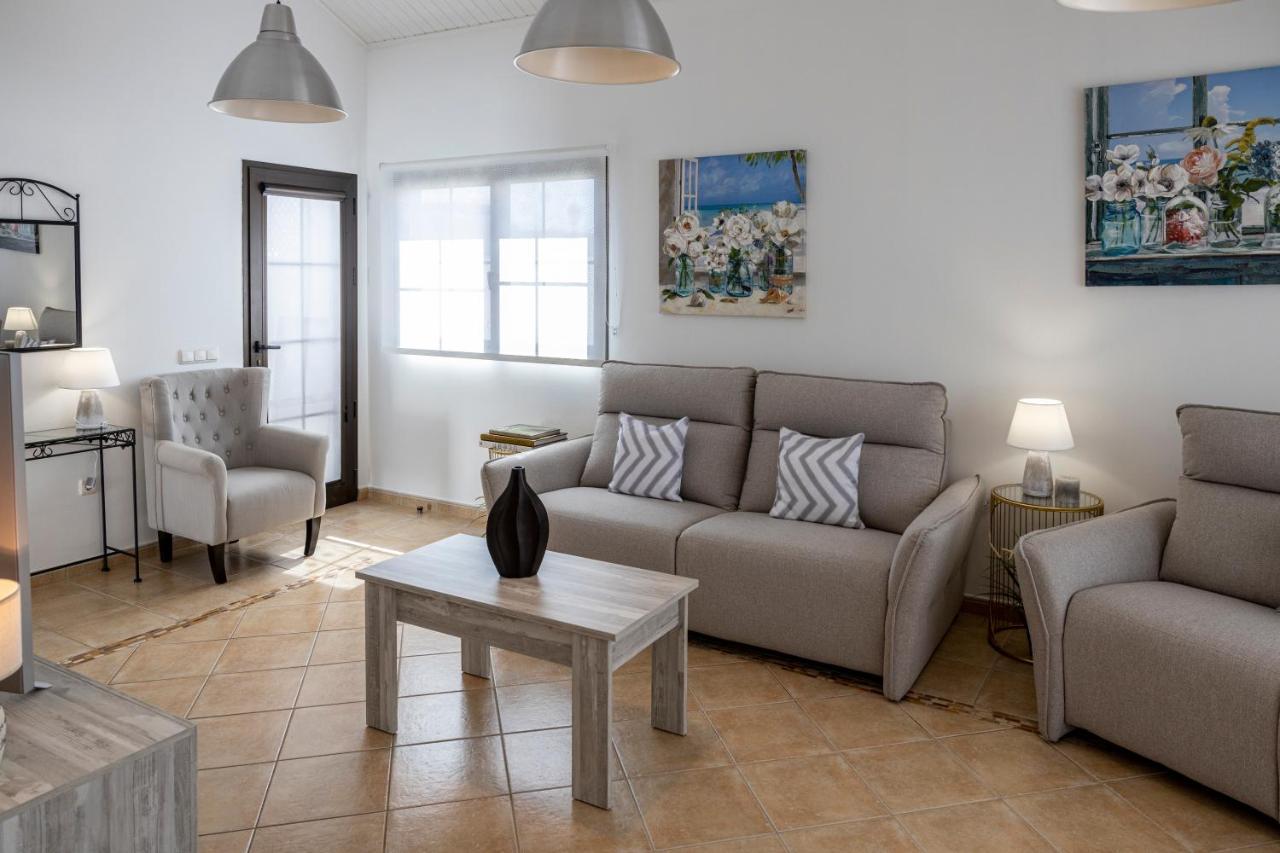 Ideal For Family Holidays, Near Beach And Golf- Casa James La Guirra Esterno foto
