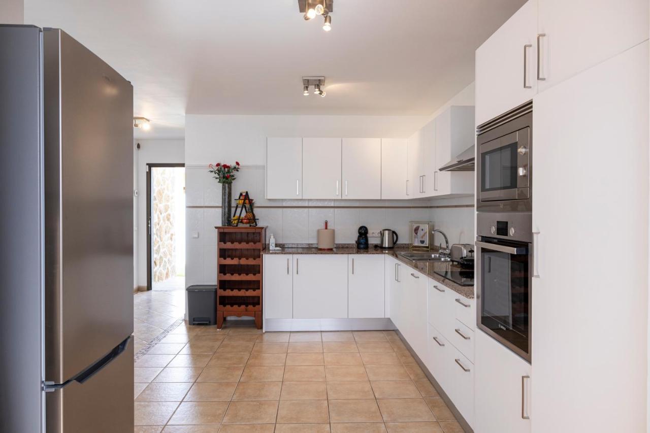 Ideal For Family Holidays, Near Beach And Golf- Casa James La Guirra Esterno foto